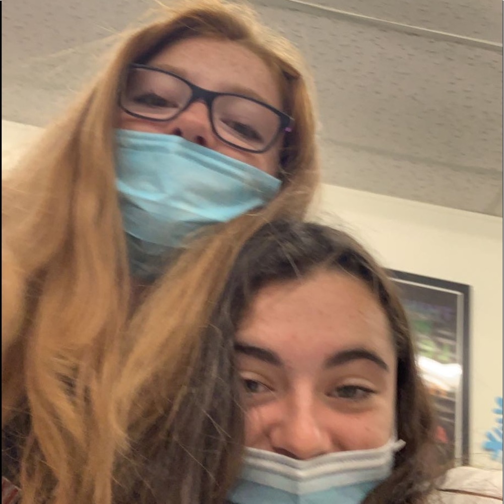 Meet your Posher, Cassis